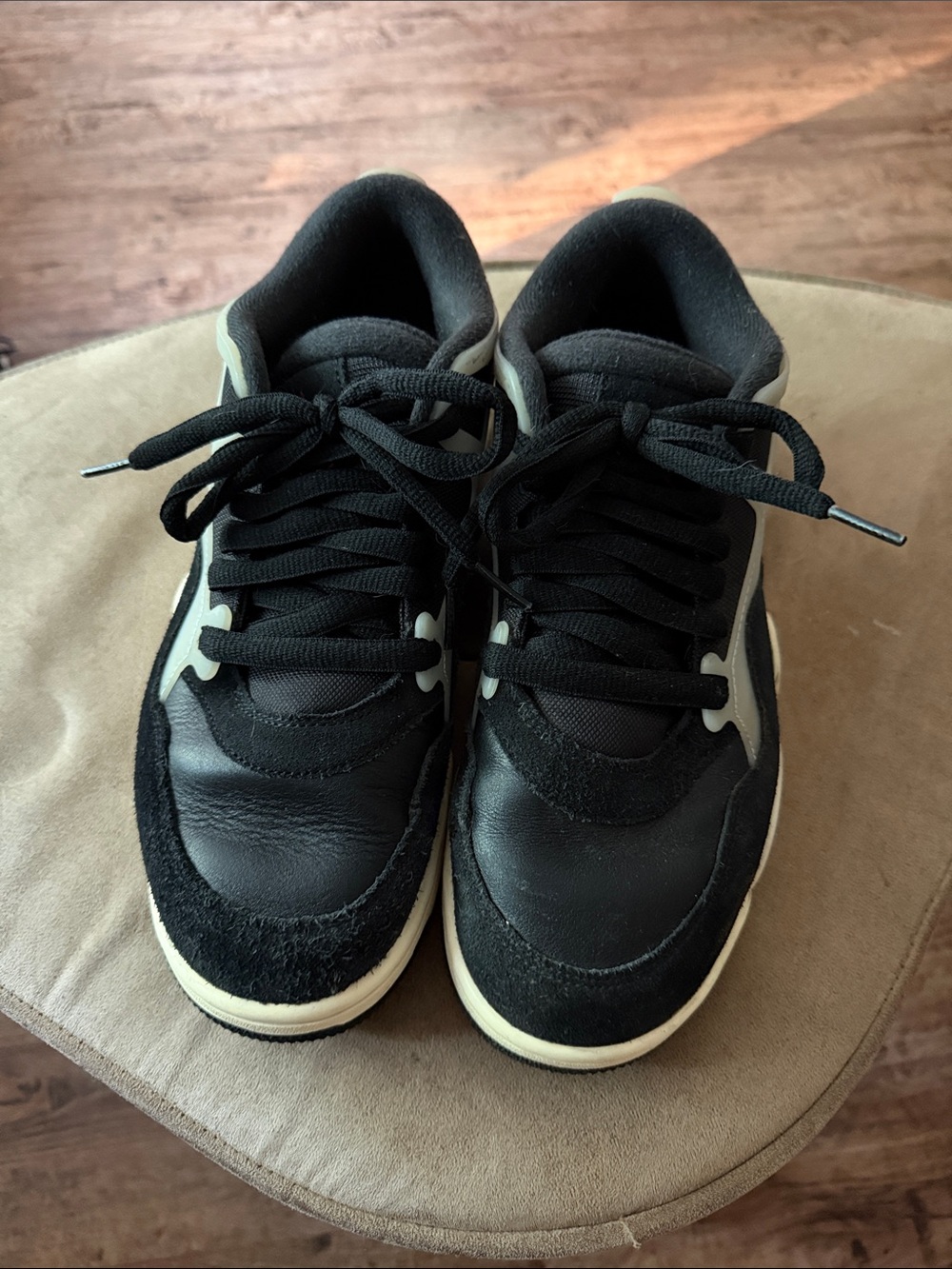Men's Black and Cream Casual Sneakers Nike air